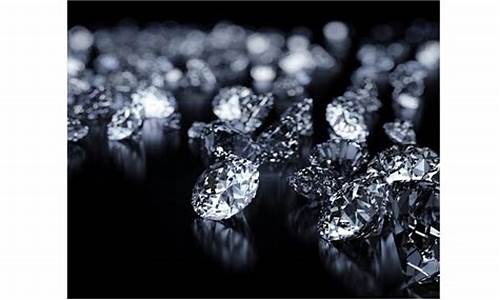 钻石根据每天的金价_钻石价格每天都不一样吗