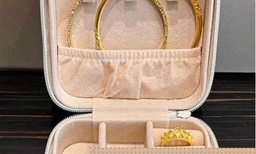 金饰品金价突破700块_金饰品金价突破700块怎么回事